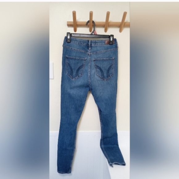 Hollister Jeans High Rise Lot Bundle - Picture 13 of 16